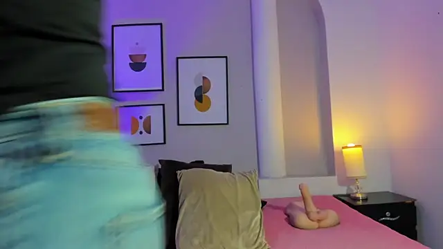 Snapshot of victoria_flores1 chatting on November 2025 08:51:01 PM victoria flores1 online show from November 2025 08:51:01 PM