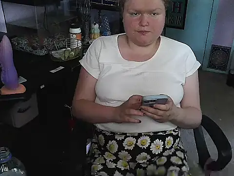 KadiSparkle online show from September 2025 02:08:01 PM