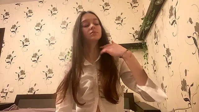 Snapshot of AshleyEady chatting on September 2025 05:49:01 PM AshleyEady online show from September 2025 05:49:01 PM