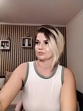 Mayaaaaaa  online show from November 2025 08:30:02 PM