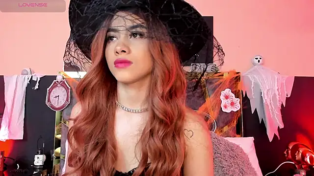 ScarletTorres online show from October 2025 07:15:01 PM