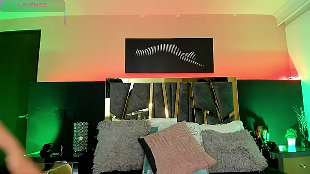 ScarletTorres online show from November 2025 04:36:01 PM