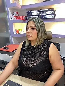 Snapshot of isabella_horney_ chatting on March 2026 12:12:02 PM isabella horney online show from March 2026 12:12:02 PM