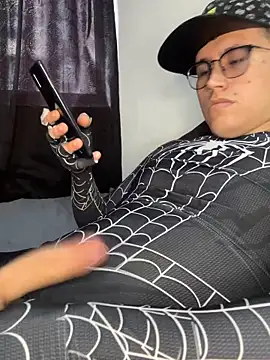 Kurtxxx22 online show from December 2025 08:14:01 PM