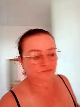 Nikoll12 online show from November 2025 05:12:02 PM