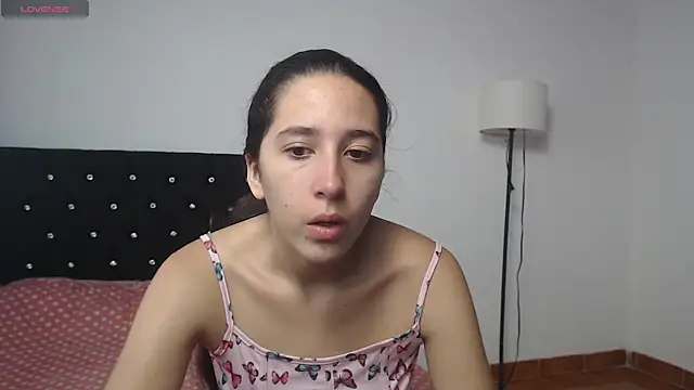 Snapshot of lilacream chatting on September 2025 02:17:01 PM lilacream online show from September 2025 02:17:01 PM