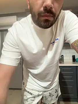 mooting01 online show from April 2026 03:42:02 PM