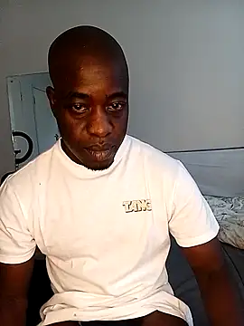 Snapshot of WaiterZim chatting on October 2025 03:07:02 PM WaiterZim online show from October 2025 03:07:02 PM