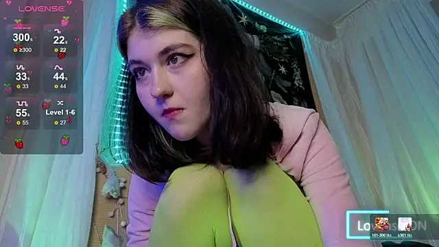 Snapshot of Miko_Meow chatting on June 2026 05:36:02 PM Miko Meow online show from June 2026 05:36:02 PM