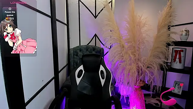 NahomiRichards  online show from February 2026 04:33:02 AM