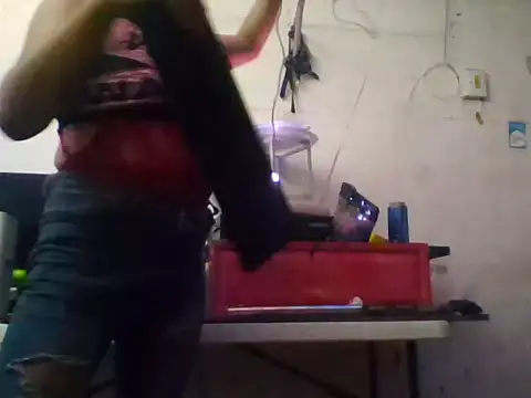 Snapshot of sweetsinisabella chatting on June 2026 10:59:02 AM sweetsinisabella online show from June 2026 10:59:02 AM