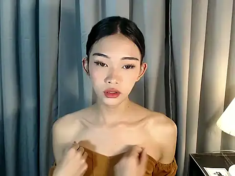 holyakiesha online show from February 2026 10:25:01 AM