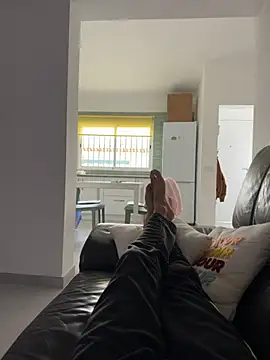 Manu97k online show from March 2026 09:27:01 AM