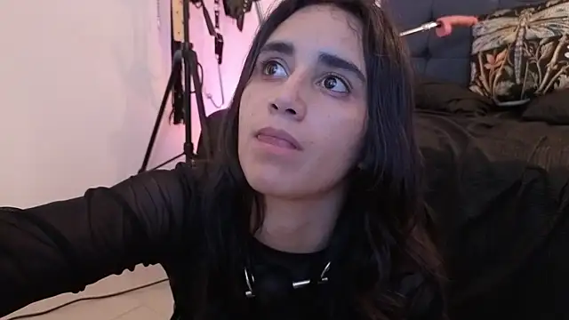 elowen halley1 online show from September 2025 08:03:01 AM