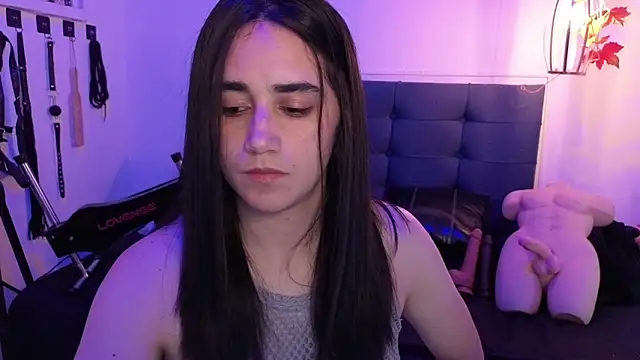 elowen halley1 online show from October 2025 06:48:01 PM