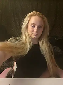 EmilyAngelUK online show from December 2025 11:23:02 PM