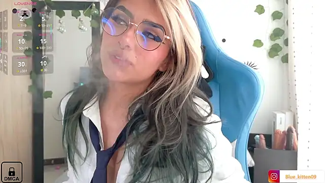 blue kitten online show from February 2026 10:11:02 PM