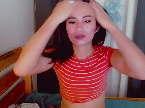 ursweet yummy online show from November 2025 02:21:01 AM