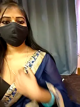 Misss-julli online show from December 2025 02:42:02 AM