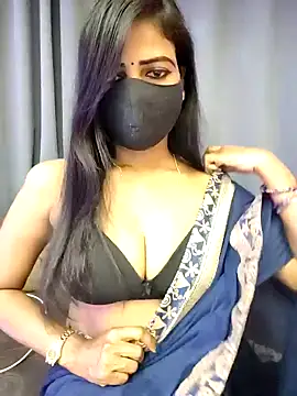 Misss-julli online show from February 2026 04:52:01 AM