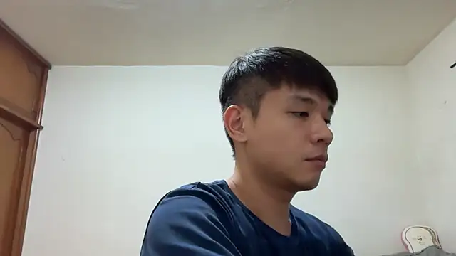 Foxfoxfox4 online show from April 2026 03:27:02 PM