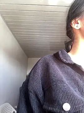 LiaCollings online show from April 2026 05:54:01 PM