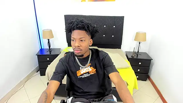 Snapshot of maikol_monstercock chatting on September 2025 04:12:01 AM maikol monstercock online show from September 2025 04:12:01 AM