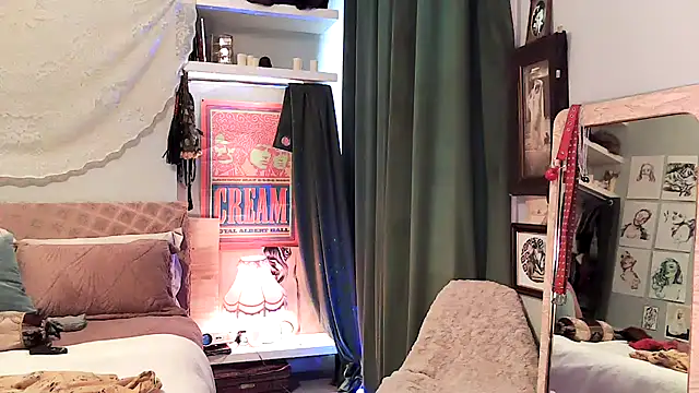 Sirenlucy online show from November 2025 10:59:01 AM