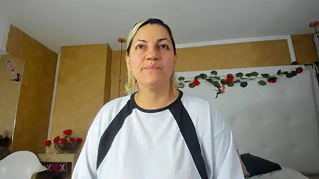 Heidy milf online show from March 2026 08:30:02 PM