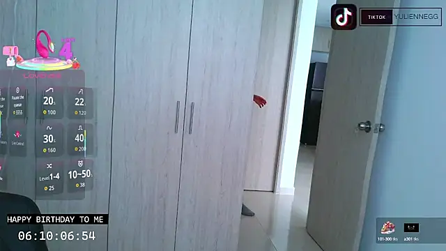 Snapshot of Yulienneg chatting on September 2025 06:53:02 PM Yulienneg online show from September 2025 06:53:02 PM