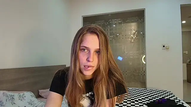 Snapshot of littlemolly11 chatting on September 2025 03:16:01 PM littlemolly11 online show from September 2025 03:16:01 PM