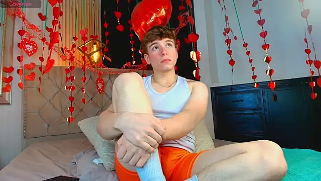 TaylerWhite online show from September 2025 12:38:02 PM