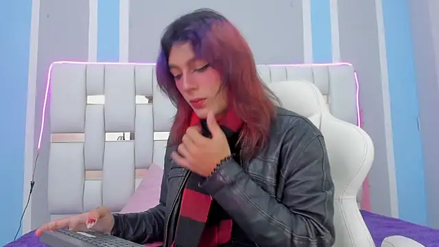 MilkWhore1 online show from November 2025 07:24:01 PM