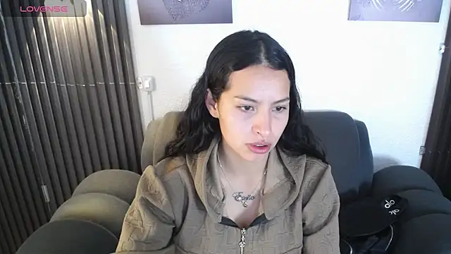 Snapshot of Mia_garcia28 chatting on May 2026 01:41:01 PM Mia garcia28 online show from May 2026 01:41:01 PM