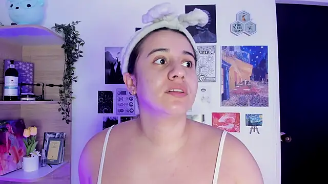 Snapshot of Lana_Herondale chatting on October 2025 09:02:01 PM Lana Herondale online show from October 2025 09:02:01 PM