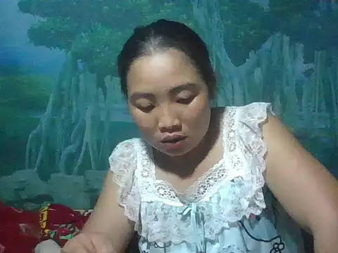 Snapshot of PhamPhung chatting on September 2025 12:42:01 PM PhamPhung online show from September 2025 12:42:01 PM