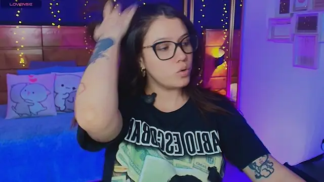 hanna kimura online show from November 2025 08:29:01 PM