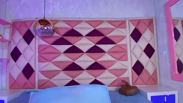 Snapshot of valecastro_ chatting on September 2025 07:25:01 PM valecastro  online show from September 2025 07:25:01 PM