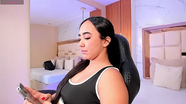 julieta rosee online show from March 2026 10:05:01 PM