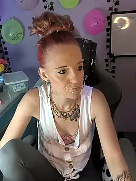 Snapshot of Purple2StayThnxx chatting on September 2025 11:17:02 PM Purple2StayThnxx online show from September 2025 11:17:02 PM