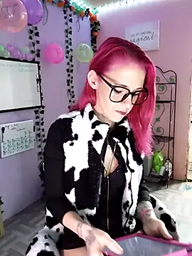 Snapshot of Purple2StayThnxx chatting on October 2025 07:12:02 PM Purple2StayThnxx online show from October 2025 07:12:02 PM