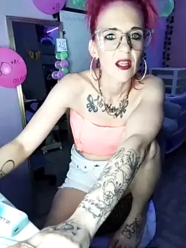 Snapshot of Purple2StayThnxx chatting on October 2025 11:04:01 PM Purple2StayThnxx online show from October 2025 11:04:01 PM