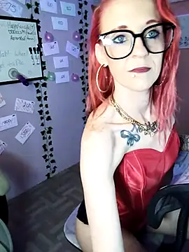 Snapshot of Purple2StayThnxx chatting on November 2025 02:22:01 AM Purple2StayThnxx online show from November 2025 02:22:01 AM