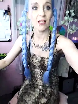 Snapshot of Purple2StayThnxx chatting on February 2026 03:21:01 AM Purple2StayThnxx online show from February 2026 03:21:01 AM