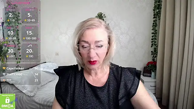 hunters woman online show from October 2025 12:08:02 AM