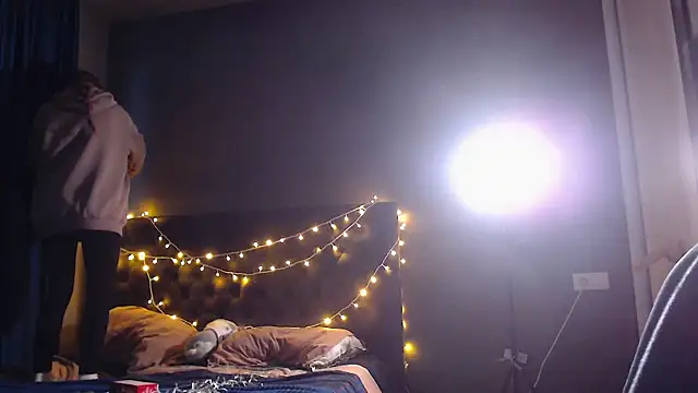 Snapshot of tokyomeow chatting on November 2025 04:24:02 AM tokyomeow online show from November 2025 04:24:02 AM