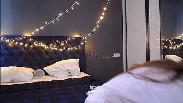 Snapshot of tokyomeow chatting on November 2025 05:11:01 AM tokyomeow online show from November 2025 05:11:01 AM