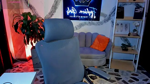 Maxxxine1 online show from December 2025 01:35:01 AM