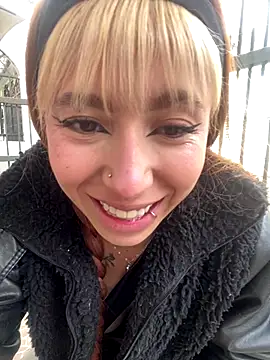 Sallem Pink online show from January 2026 11:45:02 AM