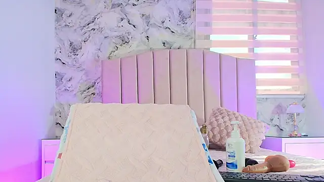 cataleya ebony  online show from November 2025 07:14:01 PM